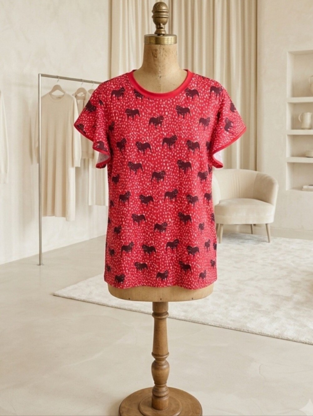RED & WHITE BULLDOG FLUTTER SLEEVE BLOUSE 3X | GAMEDAY | PLUS SIZE